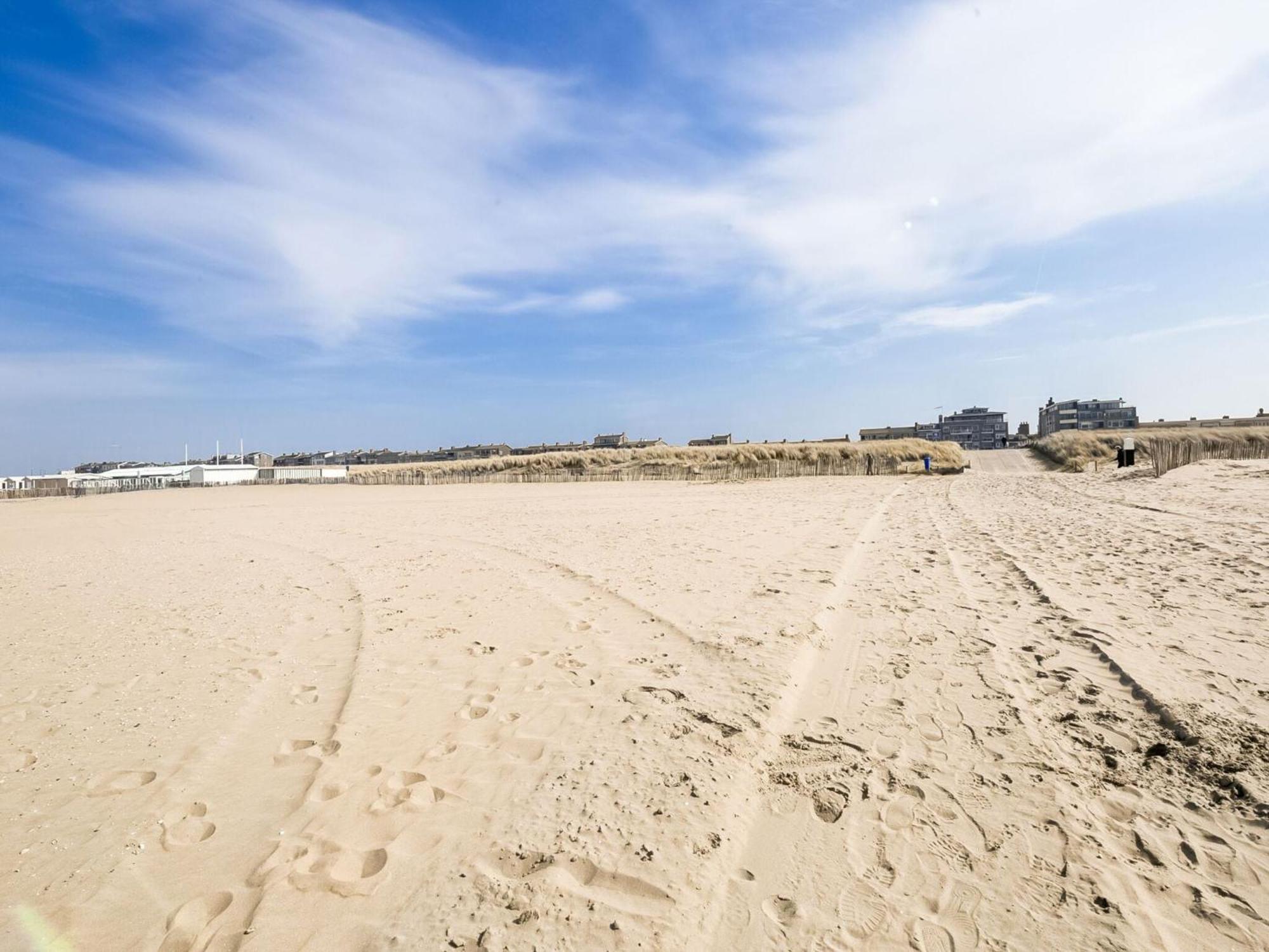 Apartment With Sea View And Parking In Katwijk Aan Zee ภายนอก รูปภาพ